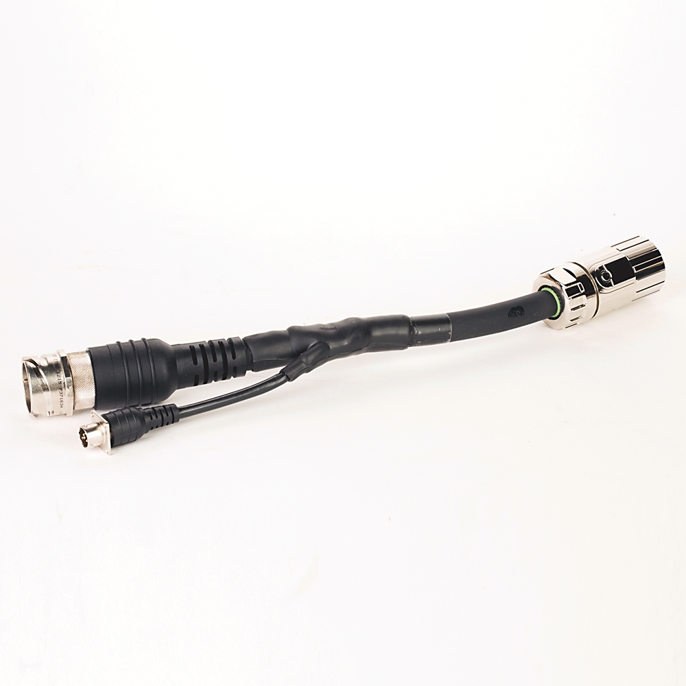 ROCKWELL AUTOMATION 2090-CPBM4E2-04TR
